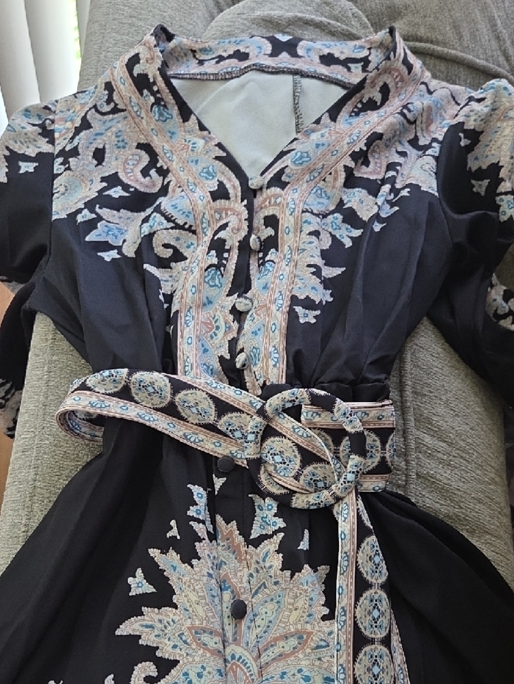 Black Paisley-Print V-Neck Boho Dress with Belt - Picture 2 of 7